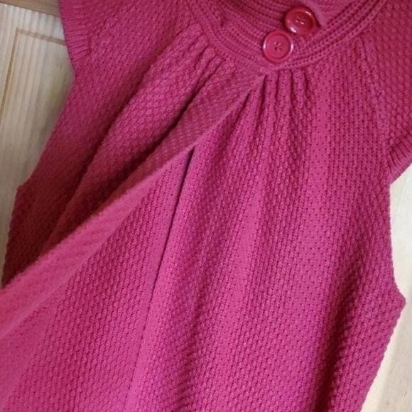 August Silk Sz. M Red Sweater Mock Neck Button Closure Vest - Picture 3 of 9